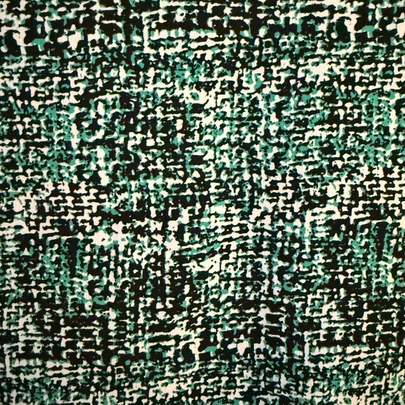 Tahari sleeveless top, size Medium - Picture 7 of 10